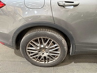 Porsche - cayenne s - hybrid - personenauto - 2012 - afbeelding 18 van  31