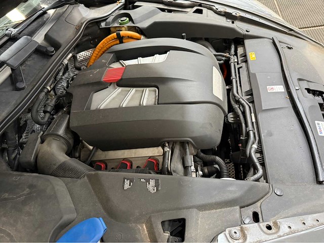 Porsche - cayenne s - hybrid - personenauto - 2012 - afbeelding 25 van  31