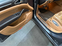 Porsche - cayenne s - hybrid - personenauto - 2012 - afbeelding 16 van  29