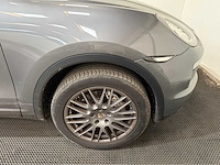 Porsche - cayenne s - hybrid - personenauto - 2012 - afbeelding 19 van  29
