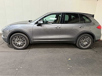 Porsche - cayenne s - hybrid - personenauto - 2012 - afbeelding 12 van  29