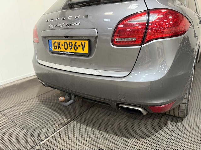 Porsche - cayenne s - hybrid - personenauto - 2012 - afbeelding 29 van  29