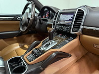 Porsche - cayenne s - hybrid - personenauto - 2012 - afbeelding 6 van  23