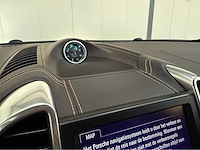 Porsche - cayenne s - hybrid - personenauto - 2012 - afbeelding 12 van  23
