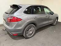 Porsche - cayenne s - hybrid - personenauto - 2012 - afbeelding 19 van  23