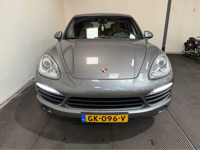 Porsche - cayenne s - hybrid - personenauto - 2012 - afbeelding 21 van  23