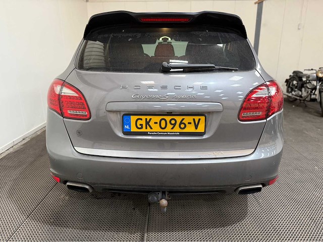 Porsche - cayenne s - hybrid - personenauto - 2012 - afbeelding 22 van  23