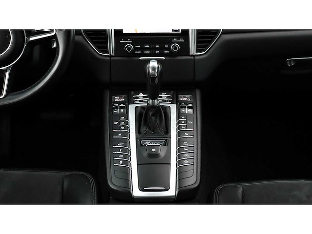 Porsche - macan - 3.0 gts - 2018 - xr-078-j - afbeelding 11 van  29