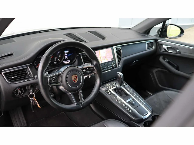 Porsche - macan - 3.0 gts - 2018 - xr-078-j - afbeelding 6 van  29