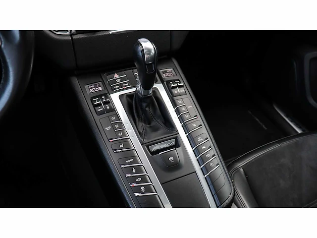 Porsche - macan - 3.0 gts - 2018 - xr-078-j - afbeelding 16 van  29