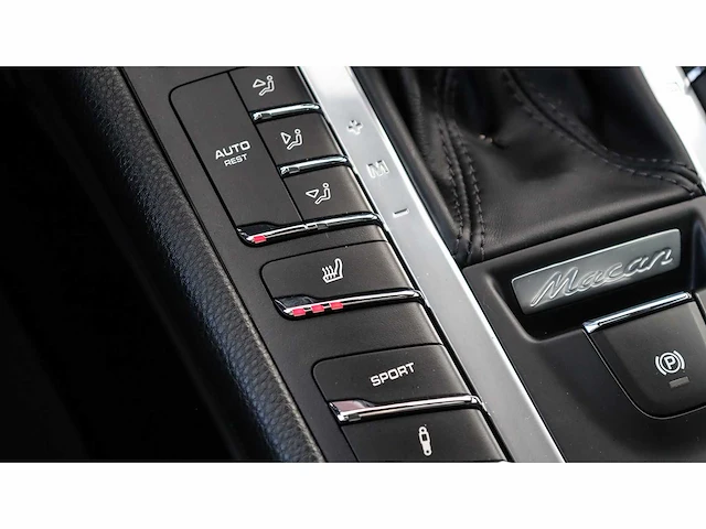 Porsche - macan - 3.0 gts - 2018 - xr-078-j - afbeelding 17 van  29