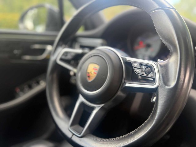 Porsche - macan - 3.0 s - 2016 - pd-275-x - personenauto - afbeelding 2 van  16