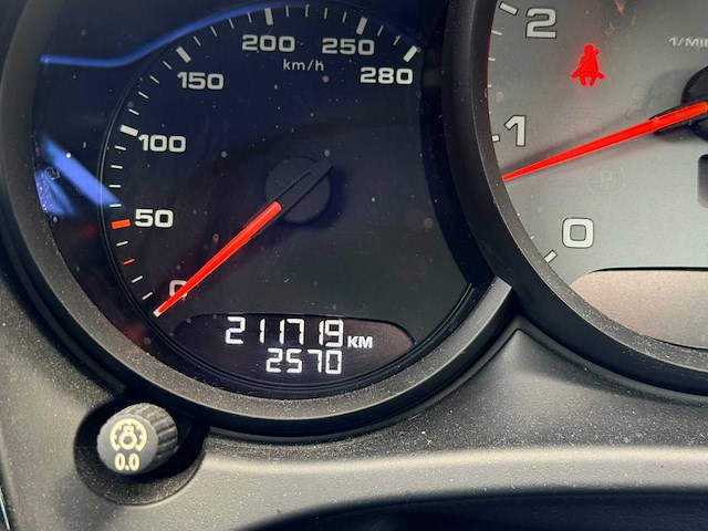Porsche - macan - 3.0 s - 2016 - pd-275-x - personenauto - afbeelding 8 van  16