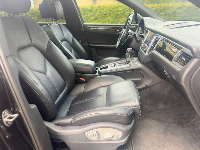 Porsche - macan - 3.0 s - 2016 - pd-275-x - personenauto - afbeelding 2 van  20