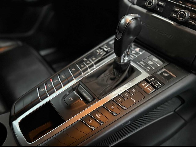 Porsche - macan s - personenauto - 2014 - afbeelding 6 van  36