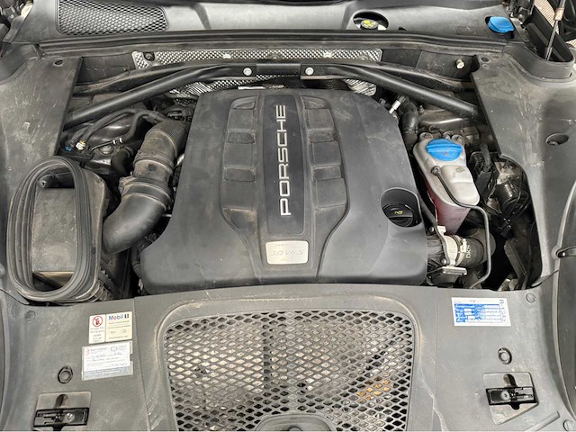 Porsche - macan s - personenauto - 2014 - afbeelding 17 van  36