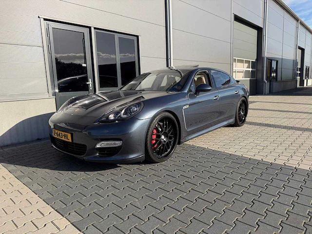 Porsche - panamera - 4.8 turbo - 500 pk - personenauto - 2009 - afbeelding 1 van  29