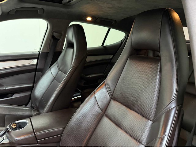 Porsche - panamera - turbo - 4.8 v8 - 500 pk personenauto - 2012 - afbeelding 9 van  38