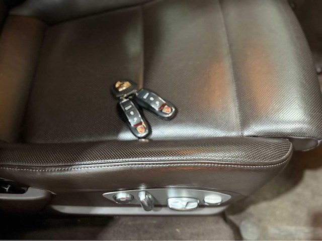 Porsche - panamera - turbo - 4.8 v8 - 500 pk personenauto - 2012 - afbeelding 16 van  38