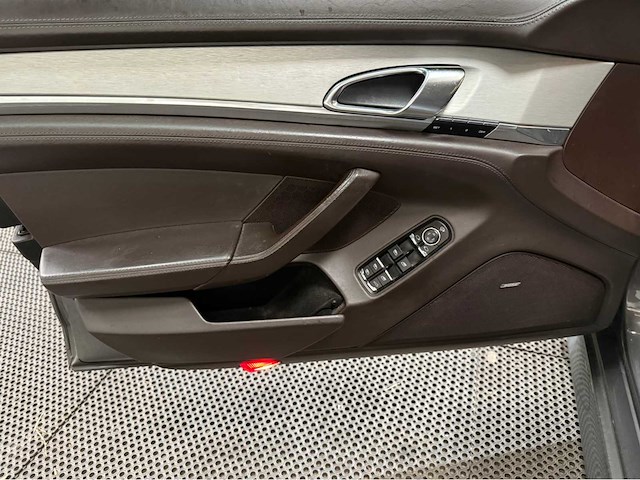 Porsche - panamera - turbo - 4.8 v8 - 500 pk personenauto - 2012 - afbeelding 22 van  38