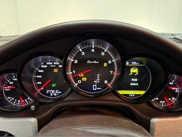 Porsche - panamera - turbo - 4.8 v8 - 500 pk personenauto - 2012 - afbeelding 27 van  38