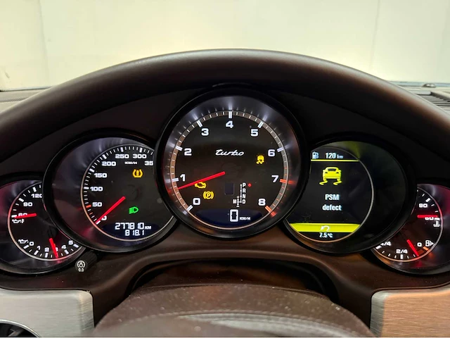 Porsche - panamera - turbo - 4.8 v8 - 500 pk personenauto - 2012 - afbeelding 27 van  35