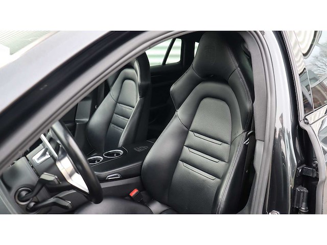 Porsche - panamera sport turismo - 2.9 4 e-hybrid - 2018 - personenauto - sj-929-p - afbeelding 17 van  24