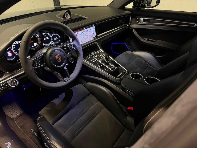 Porsche - panamera sport turismo - 4.0 gts - s-099-hs- 2019 iaw - afbeelding 18 van  29