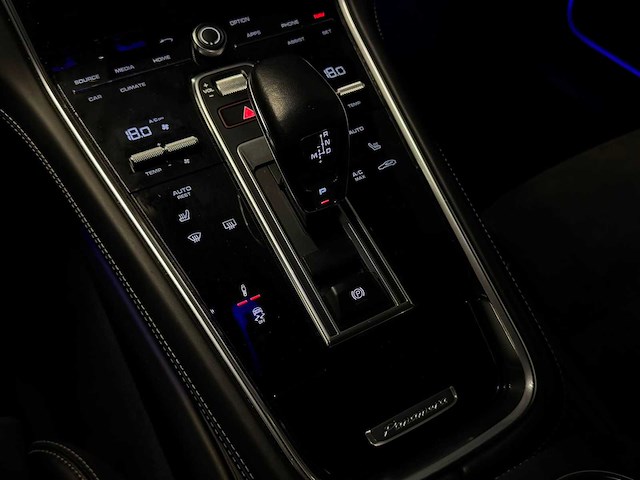 Porsche - panamera sport turismo - 4.0 gts - s-099-hs- 2019 iaw - afbeelding 15 van  27