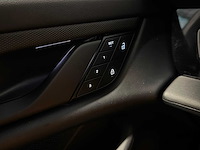 Porsche - taycan cross turismo - 4 93 kwh - krs-86-k- 2023 iaw - afbeelding 4 van  23