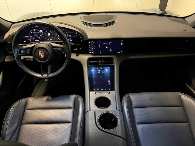 Porsche - taycan cross turismo - 4 93 kwh - krs-86-k- 2023 iaw - afbeelding 9 van  23
