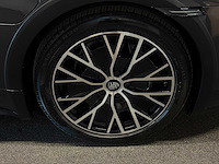 Porsche - taycan cross turismo - 4 93 kwh - krs-86-k- 2023 iaw - afbeelding 13 van  23