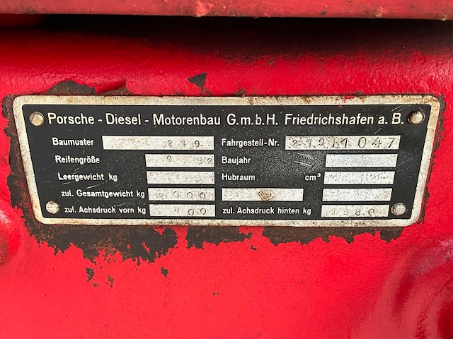 Porsche 219 oldtimer tractor - afbeelding 8 van  16
