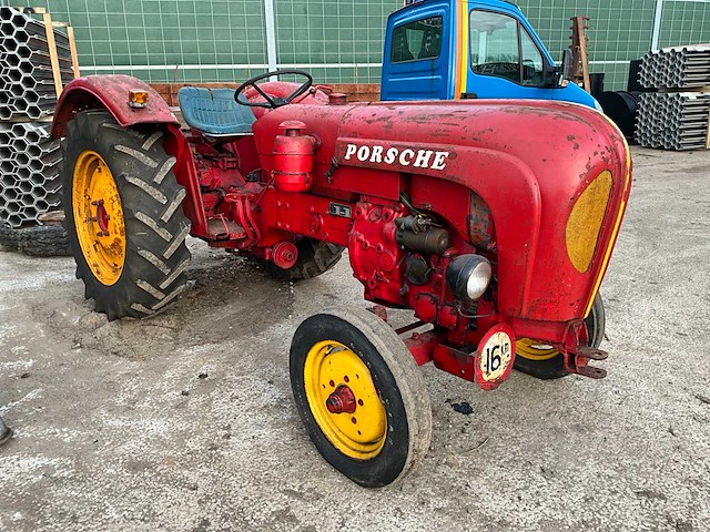 Porsche 219 oldtimer tractor - afbeelding 1 van  16