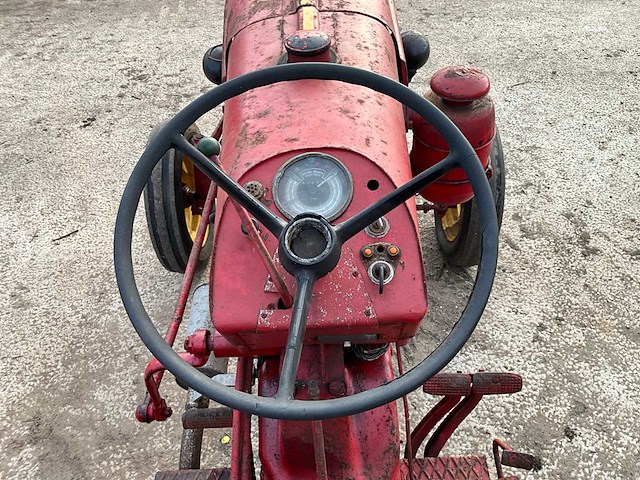 Porsche 219 oldtimer tractor - afbeelding 14 van  16