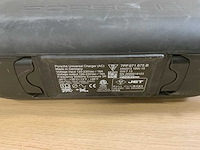 Porsche 7pp.971.675.b acculader en laadkabel - afbeelding 1 van  3