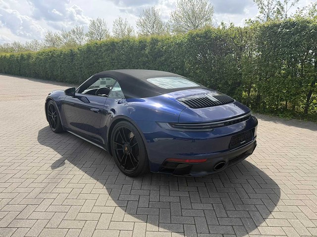 Porsche 911 992 cabrio 3.0 carrera gts | hgp-97-l i - afbeelding 27 van  31