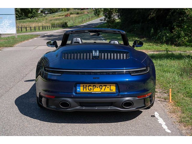 Porsche 911 992 cabrio 3.0 carrera gts | hgp-97-l i - afbeelding 11 van  61