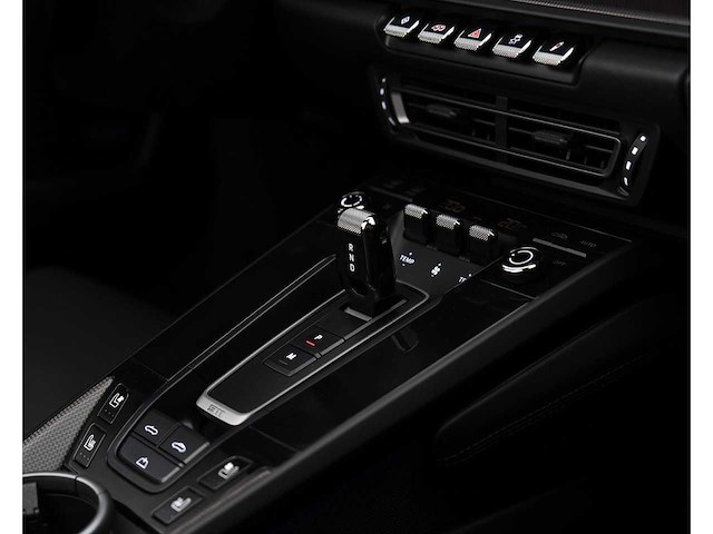 Porsche 911 992 cabrio 3.0 carrera gts | hgp-97-l i - afbeelding 25 van  61
