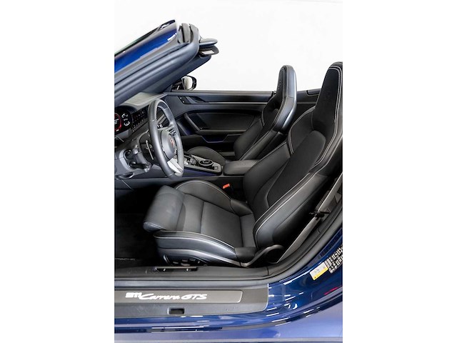 Porsche 911 992 cabrio 3.0 carrera gts | hgp-97-l i - afbeelding 28 van  61