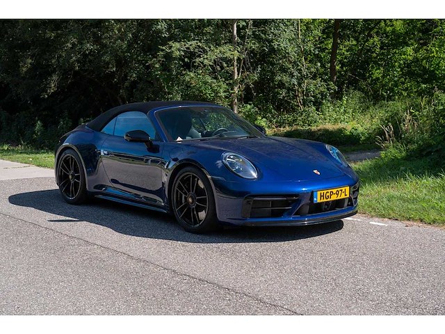 Porsche 911 992 cabrio 3.0 carrera gts | hgp-97-l i - afbeelding 23 van  61