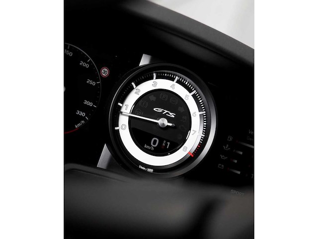 Porsche 911 992 cabrio 3.0 carrera gts | hgp-97-l i - afbeelding 40 van  61