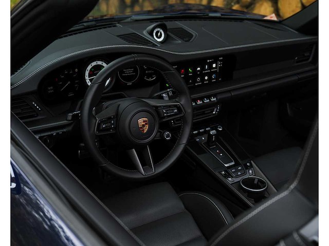Porsche 911 992 cabrio 3.0 carrera gts | hgp-97-l i - afbeelding 45 van  61