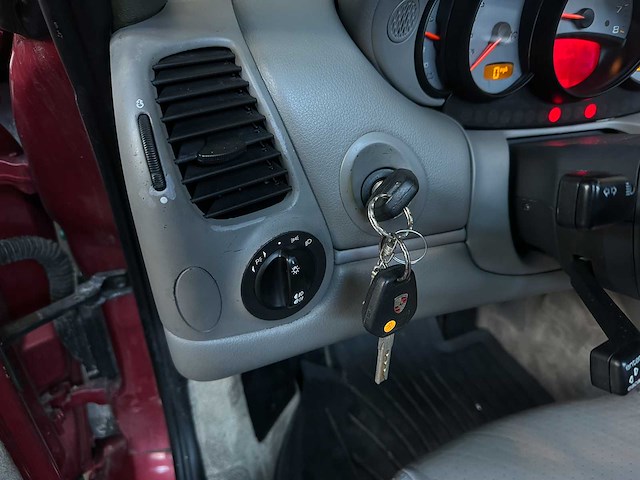 Porsche 911 996 carrera cabrio 4 3.6 320pk 2004 -youngtimer- - afbeelding 10 van  32