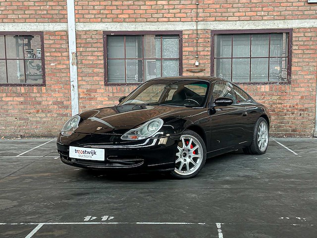 Porsche 911 996 carrera coupe 3.4 300pk 2001 -handgeschakeld- youngtimer - afbeelding 12 van  31