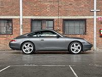 Porsche 911 996 carrera coupe 3.4 handgeschakeld 300pk 2000 -youngtimer- - afbeelding 9 van  36