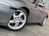 Porsche 911 996 carrera coupe 3.4 handgeschakeld 300pk 2000 -youngtimer- - afbeelding 31 van  36