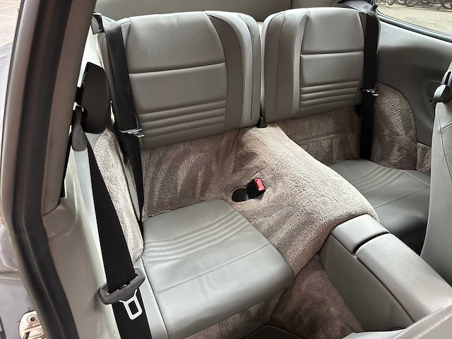 Porsche 911 996 carrera coupe 3.4 handgeschakeld 300pk 2000 -youngtimer- - afbeelding 28 van  36