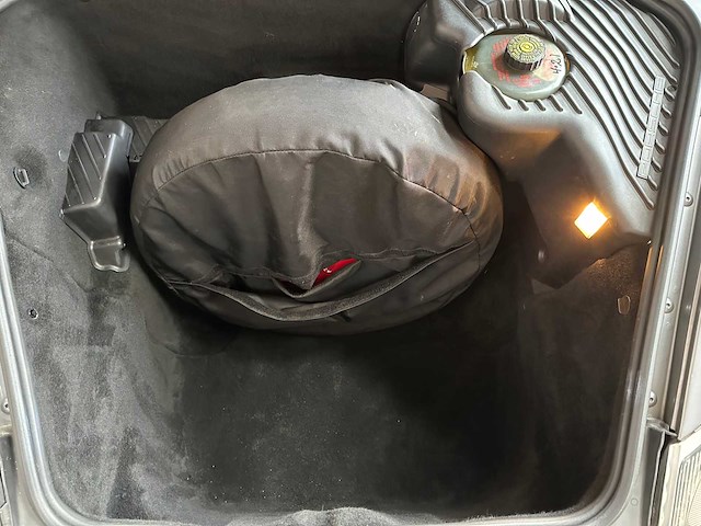 Porsche 911 996 carrera coupe 3.4 handgeschakeld 300pk 2000 -youngtimer- - afbeelding 29 van  36