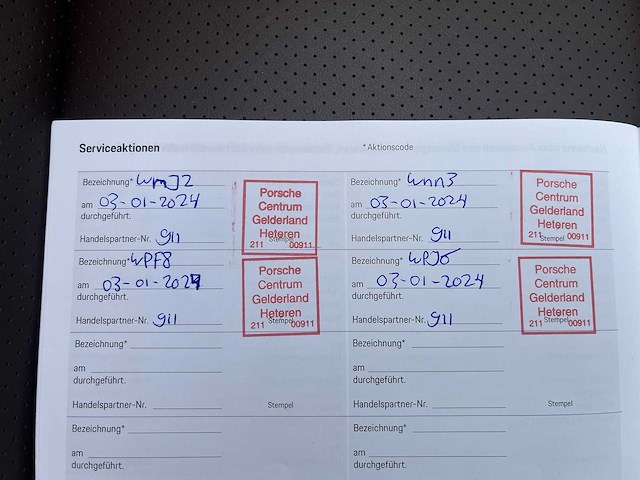 Porsche 911 cabrio 3.0 carrera s | forest green | 2020 | 00-35-25 - afbeelding 19 van  26